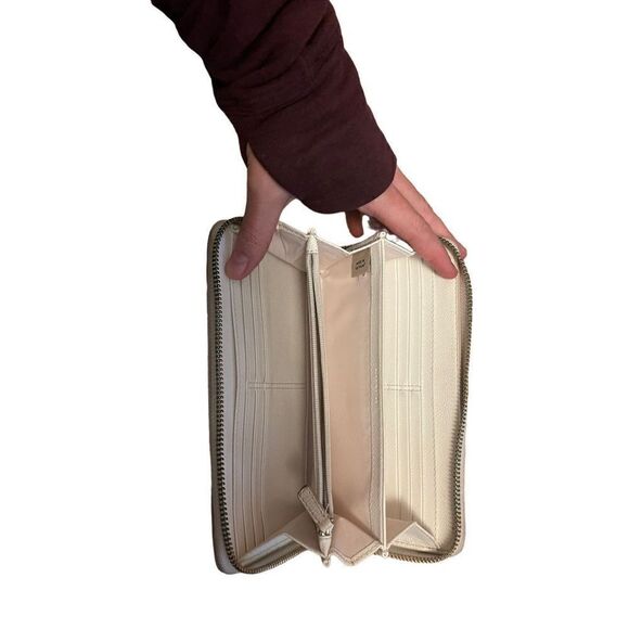 Coach Zip Around Wallet  - Picture 5 of 7